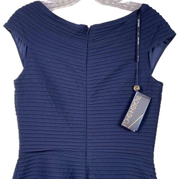 Tadashi Shoji Navy Pintuck Jersey Cocktail Dress Size Small V-Neck Mesh Hem NWT - Picture 7 of 15